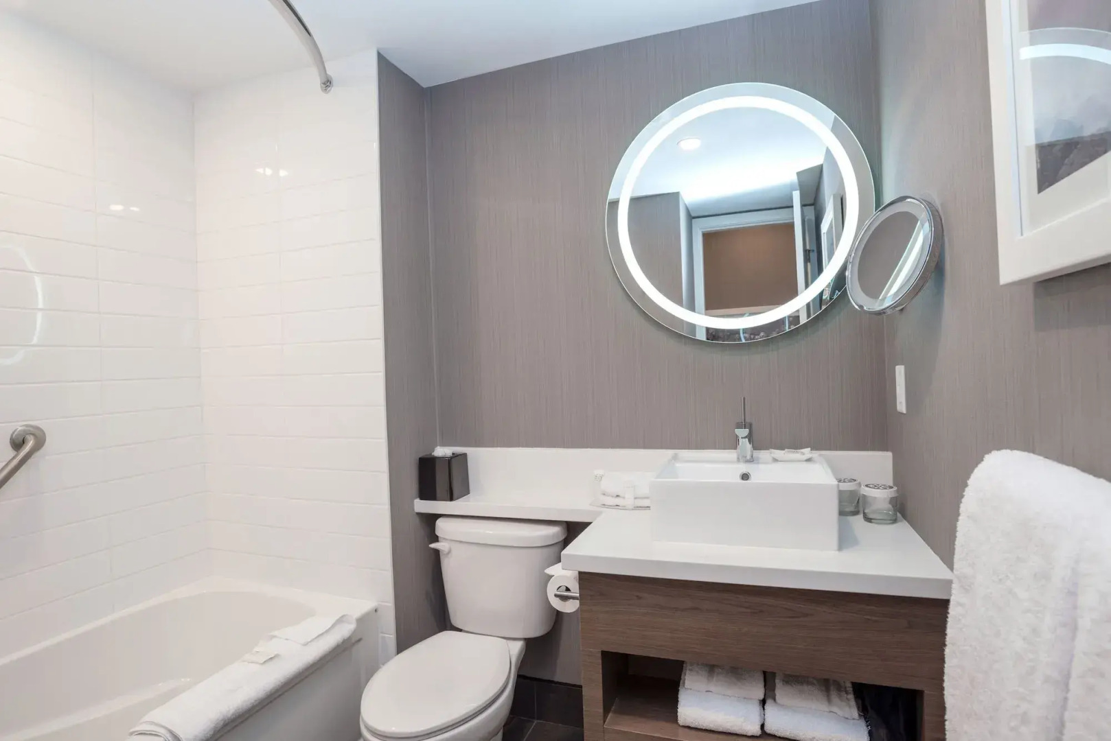 Sandman Signature St. John's Hotel