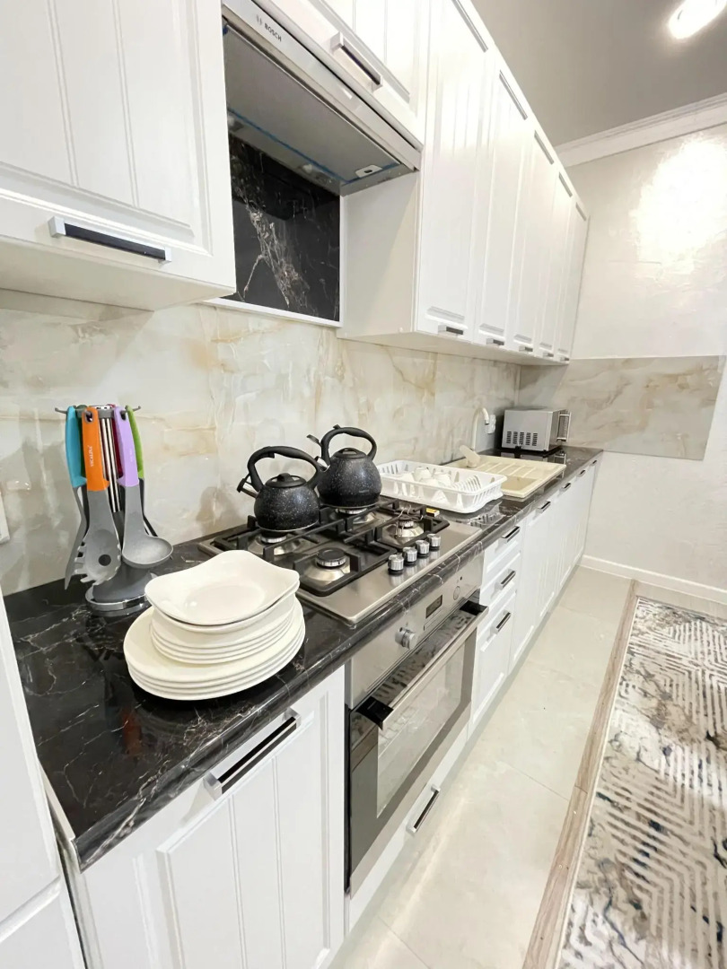 Апартаменты на улице Таумуша Жумагалиева 10 блок 4