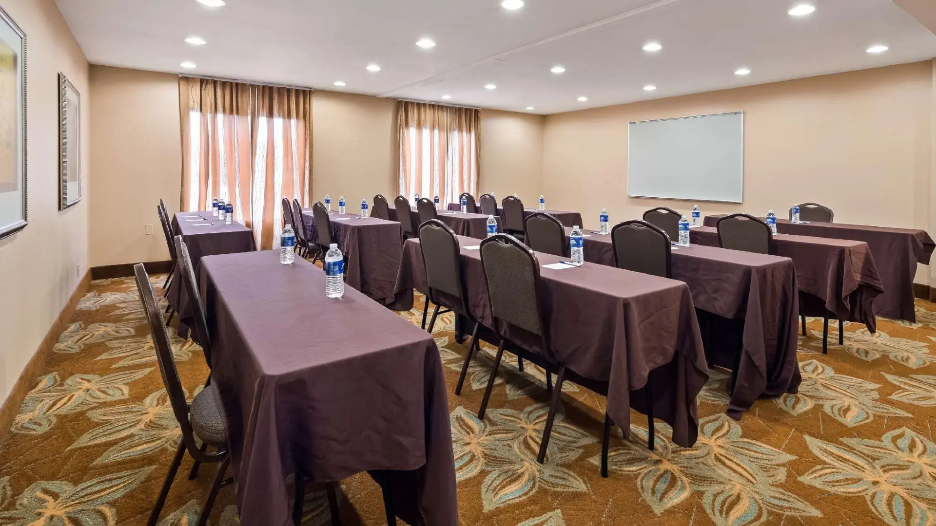 Best Western PLUS Executive Hotel