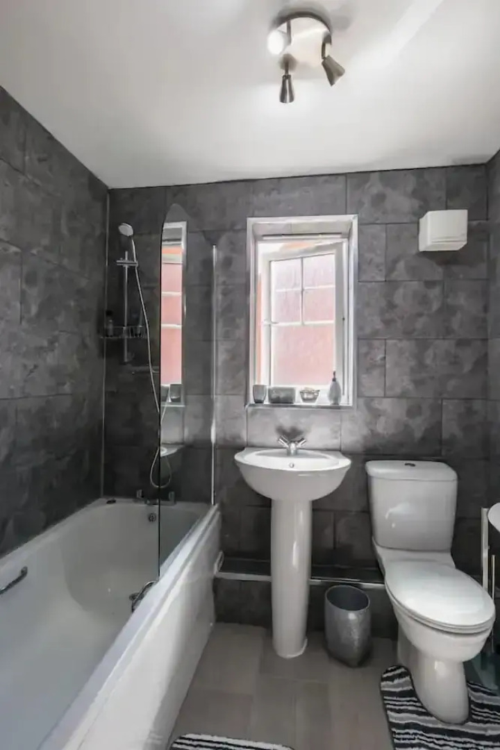 St James Apartment Ii