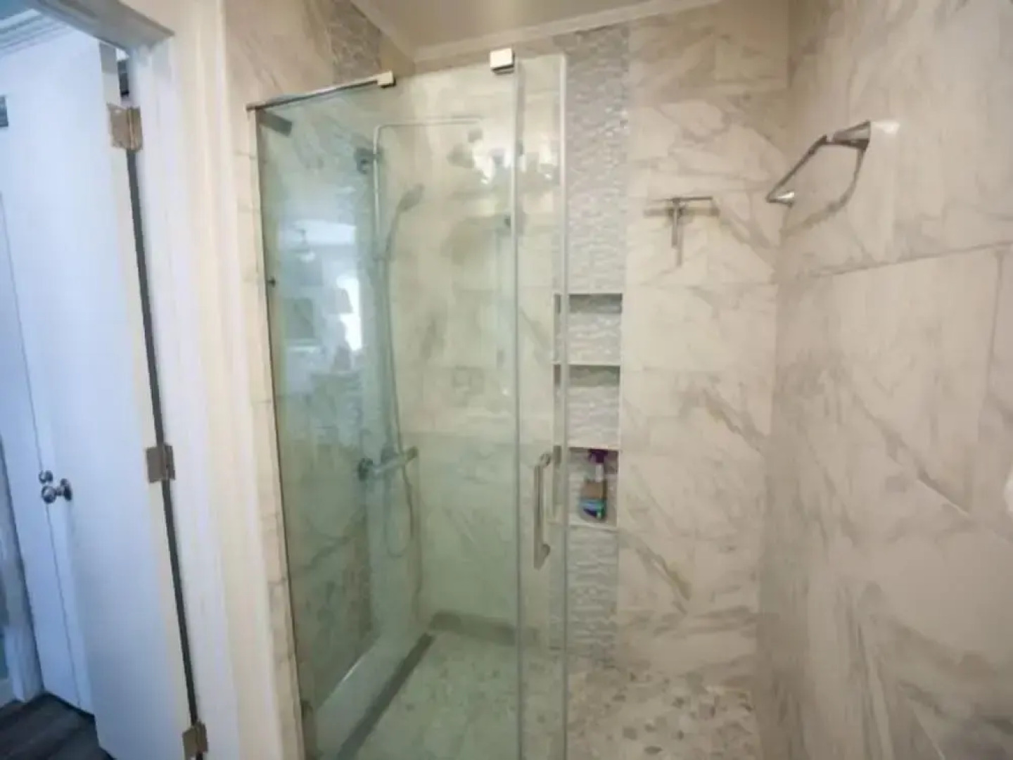 Beach Sunrise - Relaxing and Romantic! Enjoy ocean views from the bedroom with balcony access. 1 Condo by RedAwning