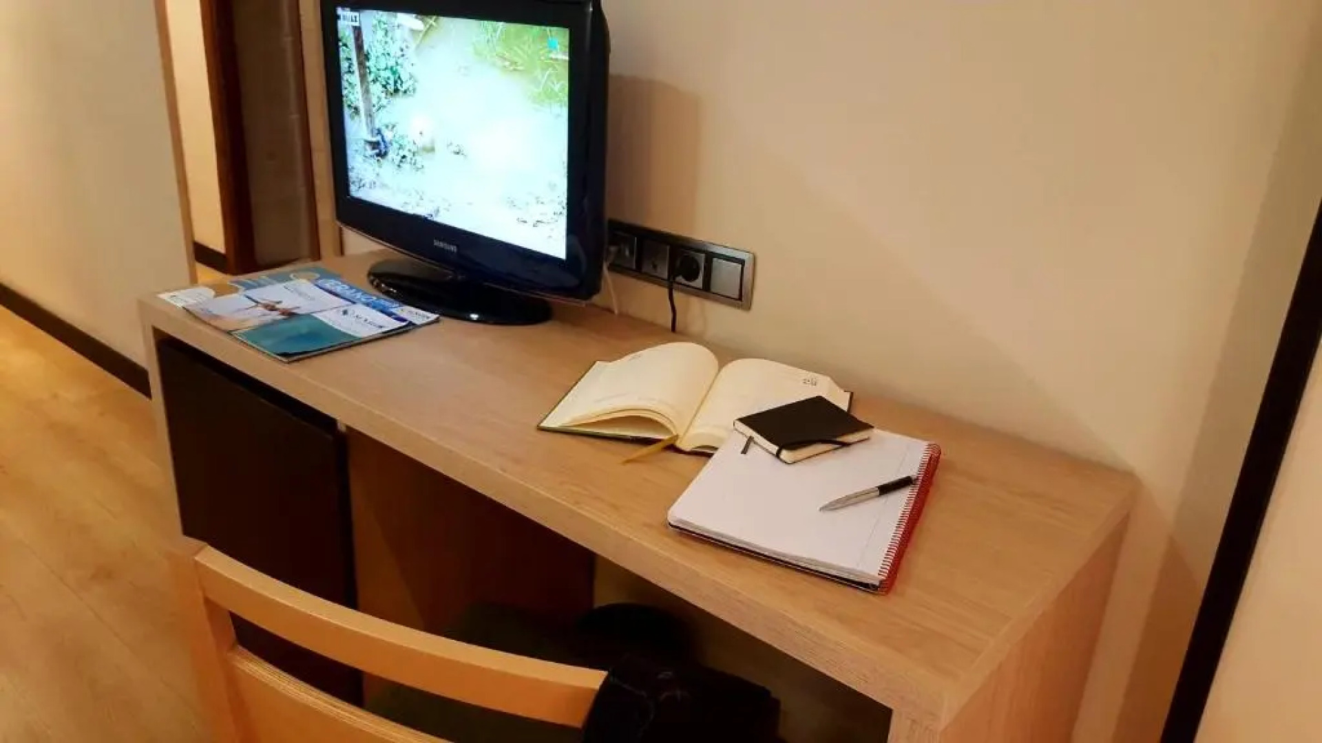 Отель Virgen de los Reyes