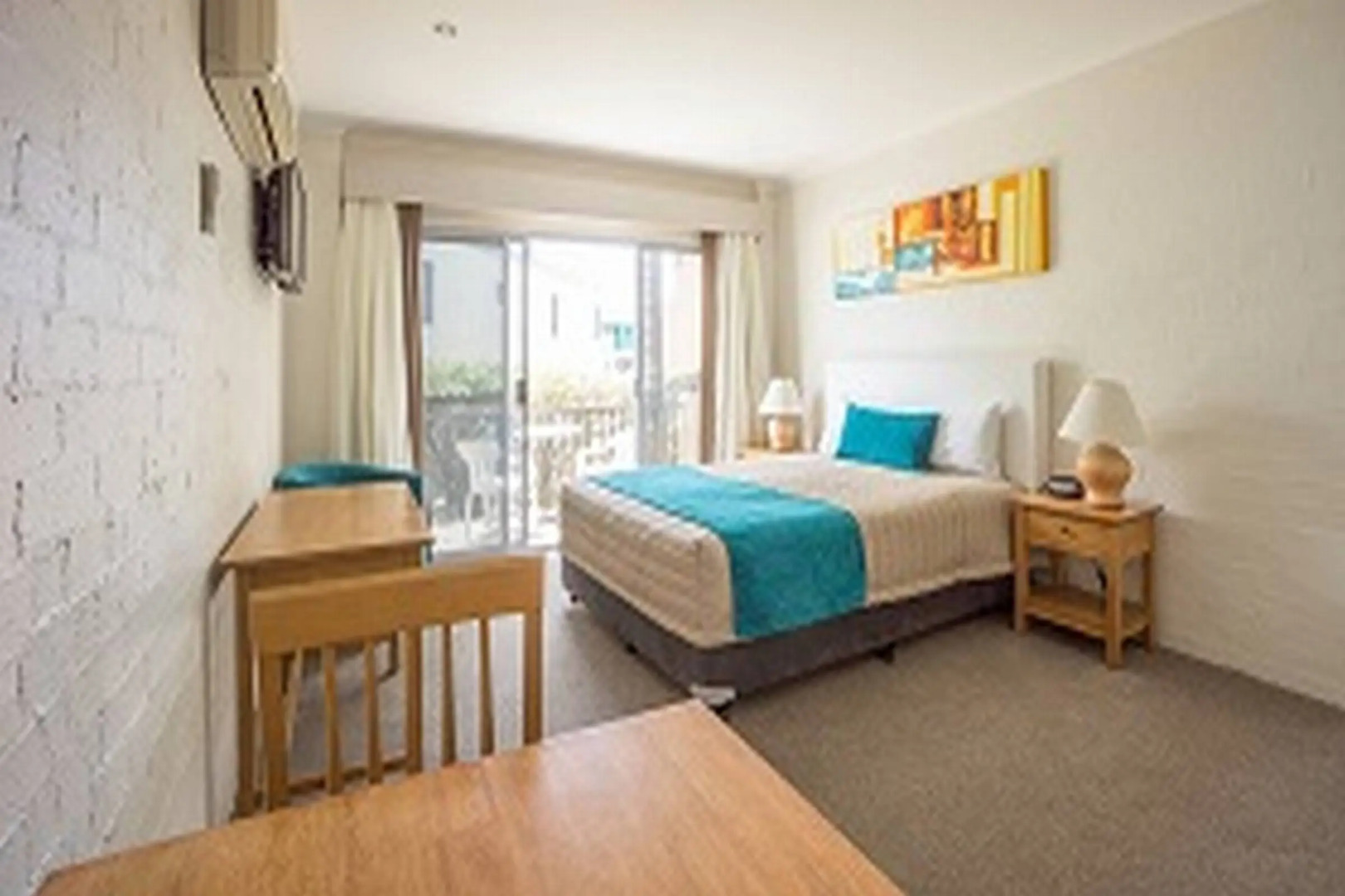 Mollymook Shored Hotel