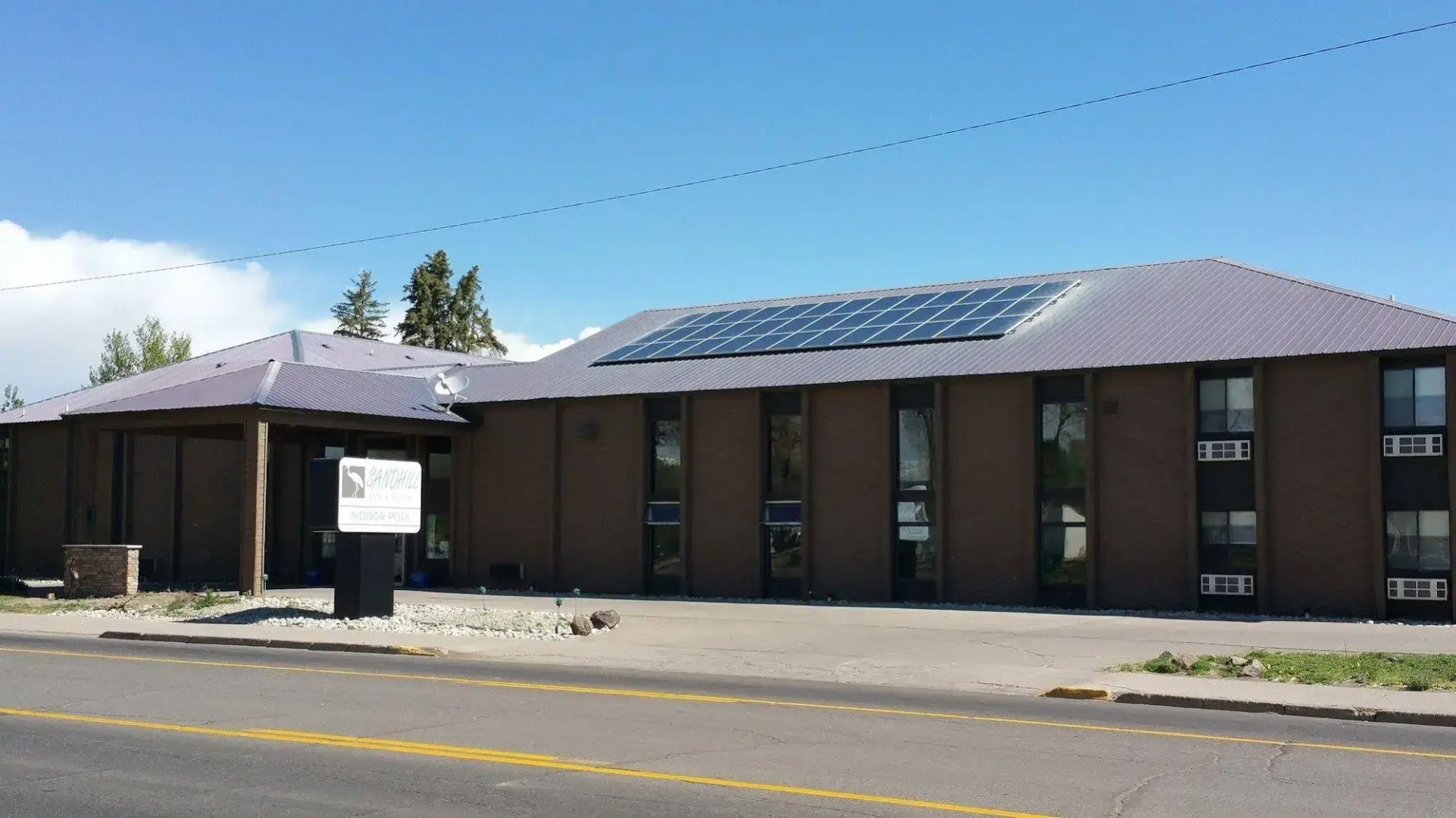 Sandhill Inn & Suites