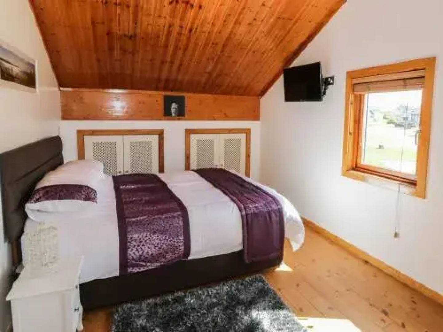 4 Fairway Lakes Village