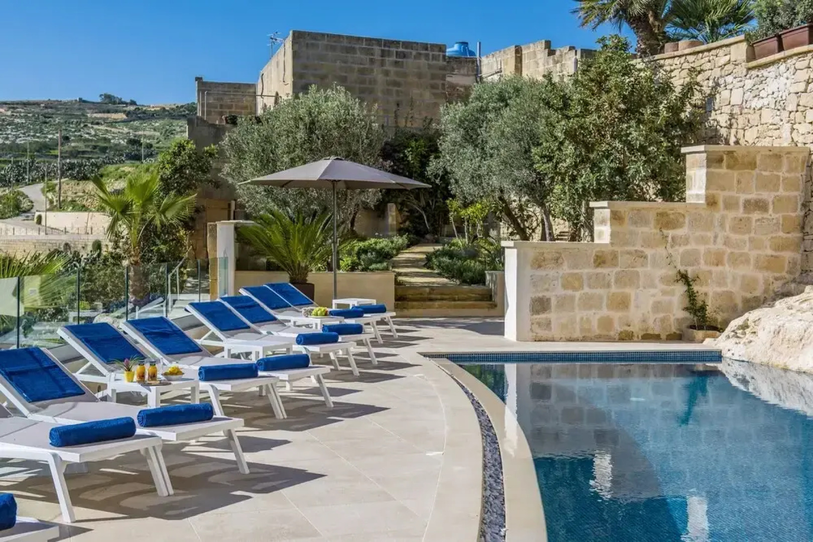 Viewpoint Boutique Living