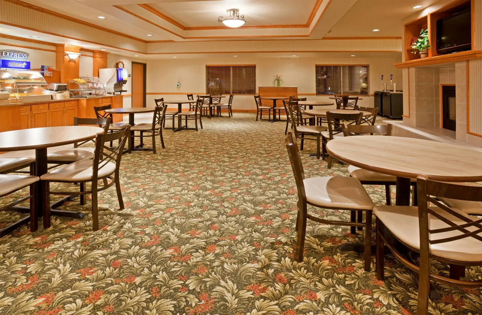 Holiday Inn Express & Suites Yankton by IHG