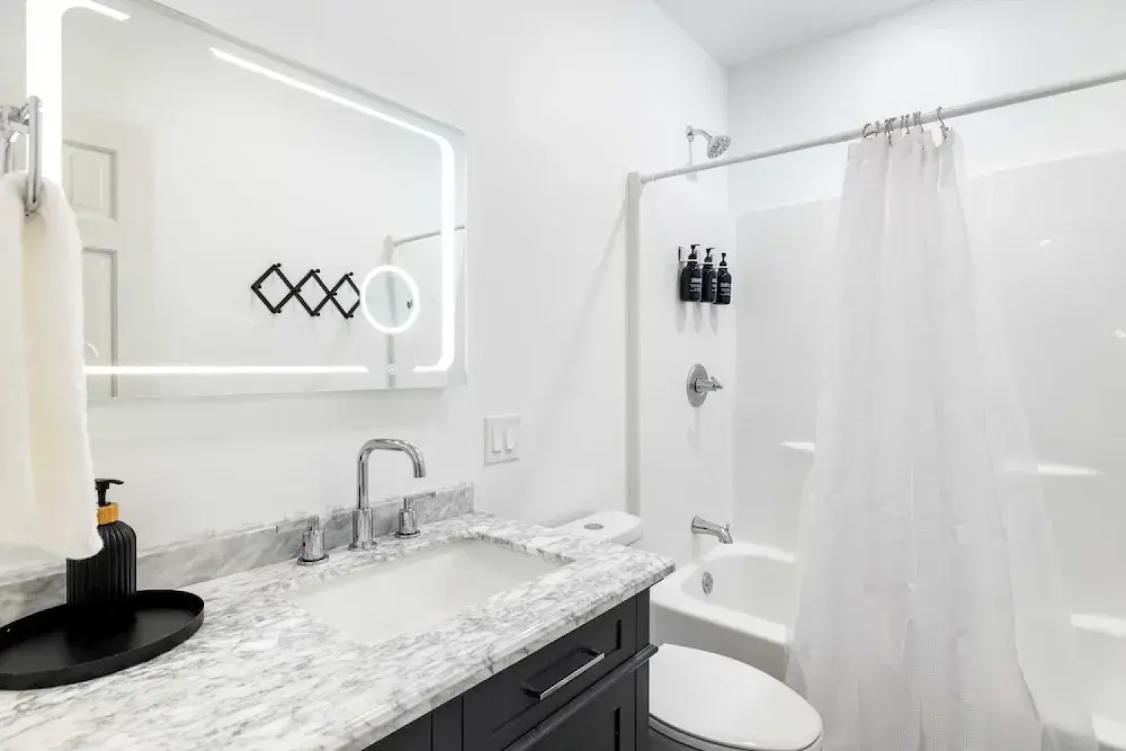 Bears Place by Avantstay Cozy Mountain Cabin in Brevard + Firepit