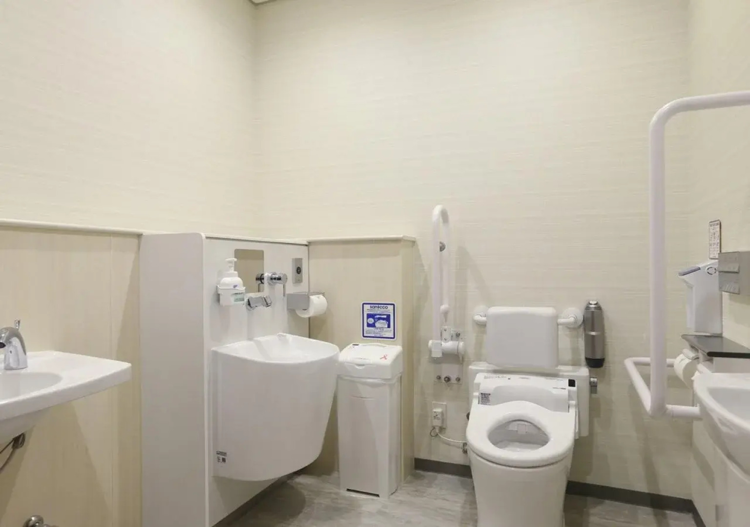 Almont Inn Shonan Fujisawa