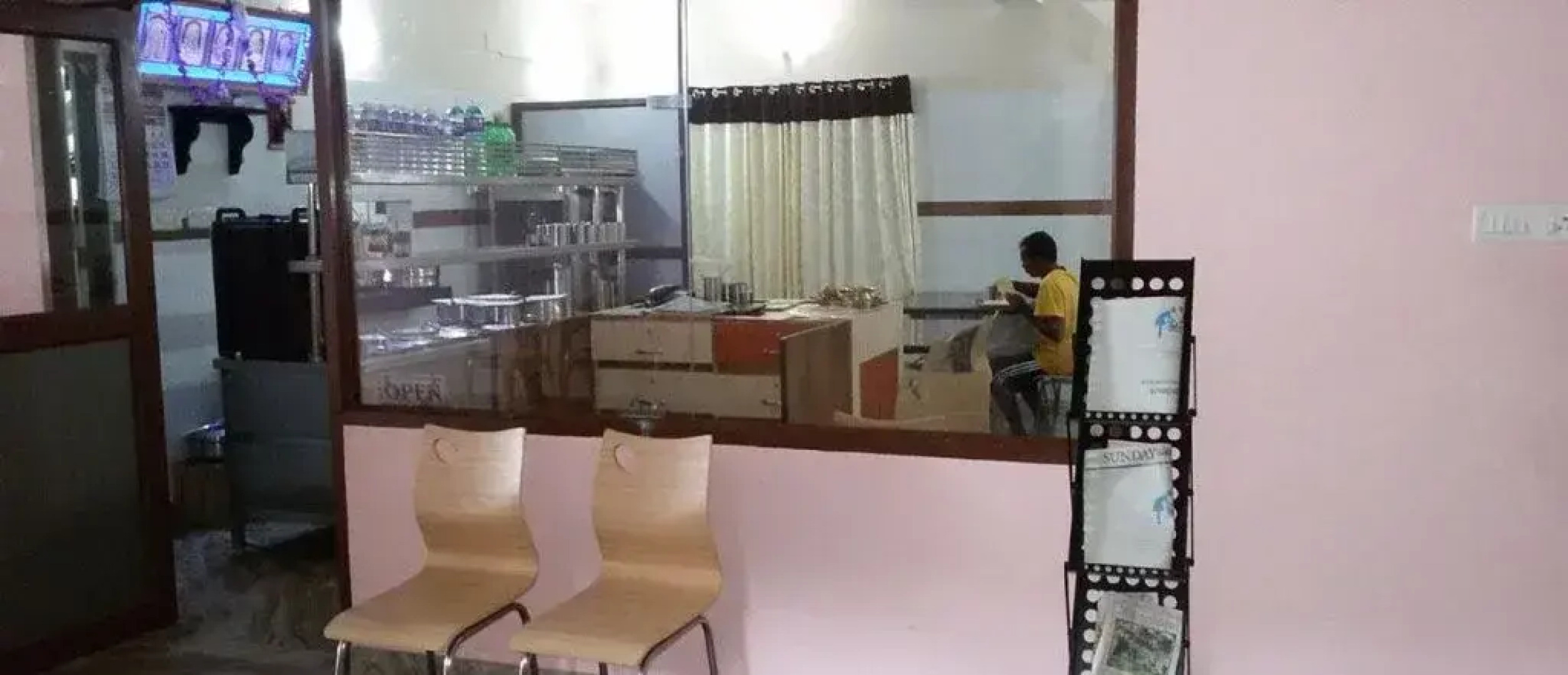 Hotel Saravana Grand