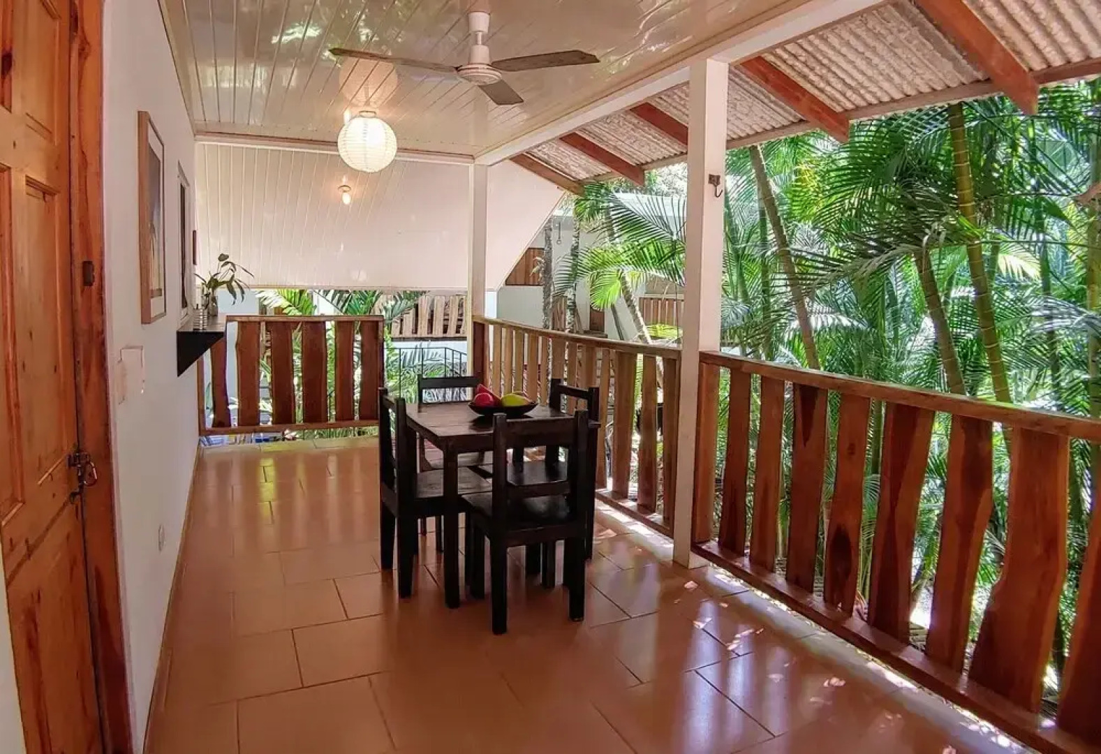 Colibri Surf House & Flats