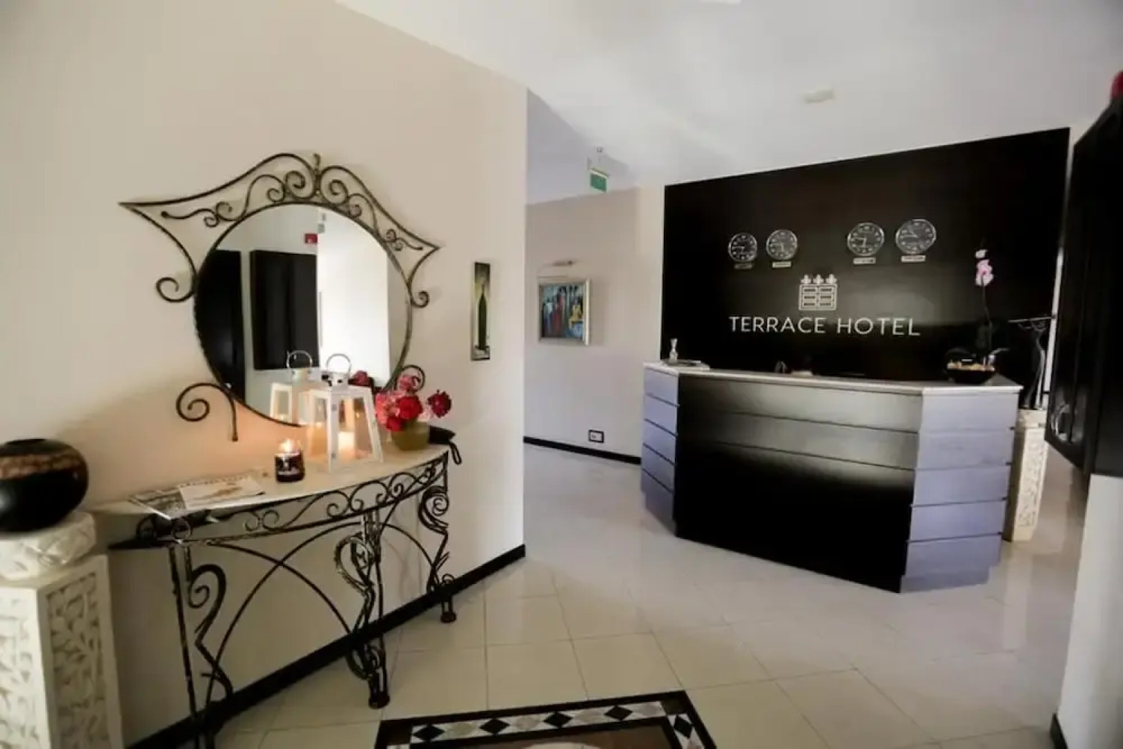 Отель Check-in TERRACE