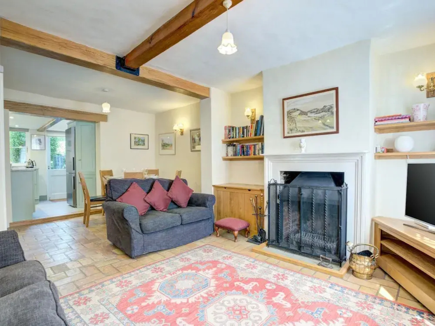 Comfortable Holiday Home With Open Fireplace and Private Garden, Near the Centre of Woodbridge