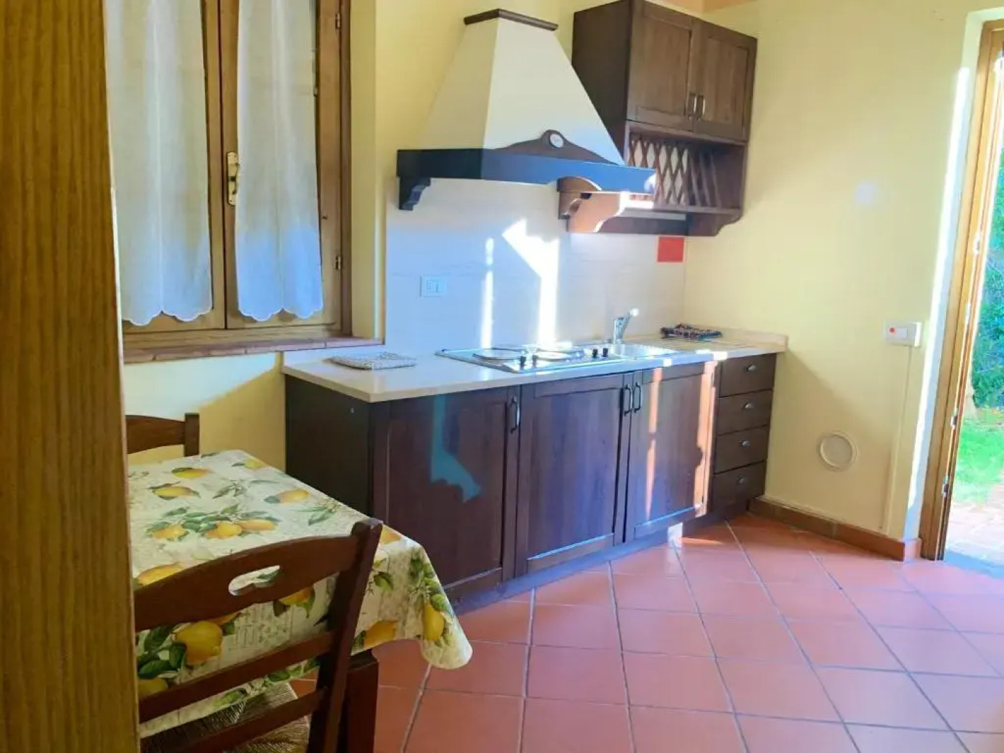 2 bedrooms appartement with shared pool furnished garden and wifi at Montecarlo