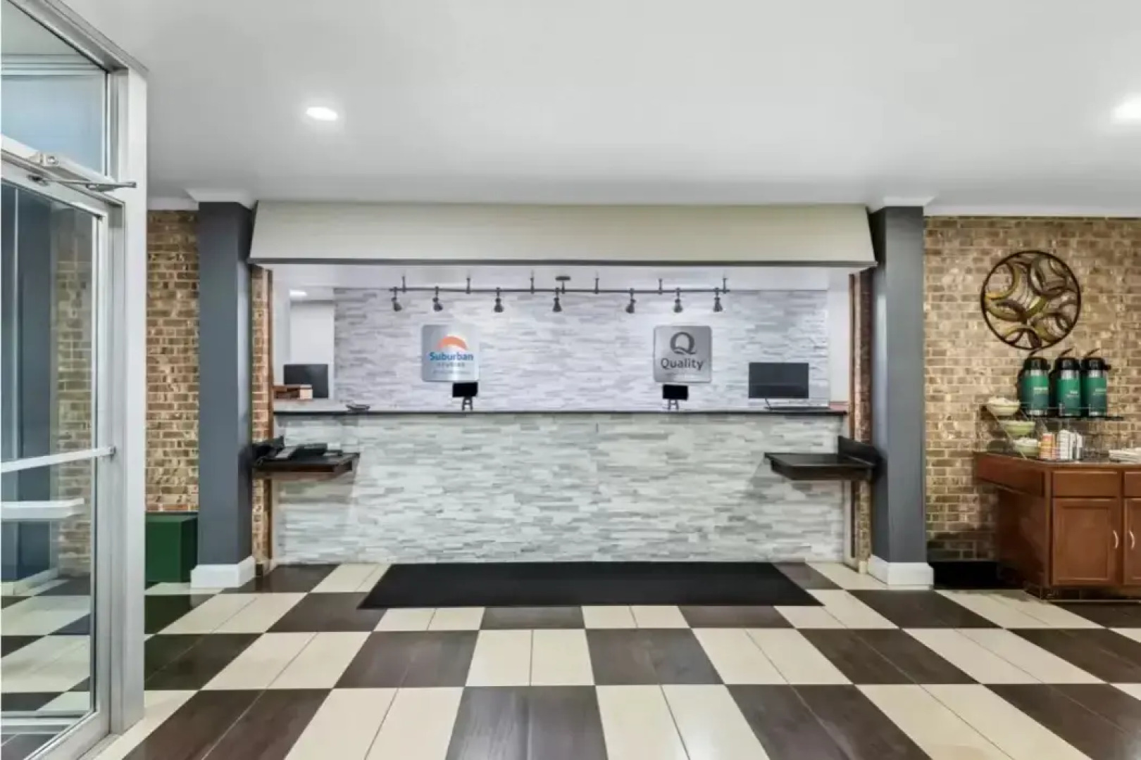 Suburban Studios Fort Dodge