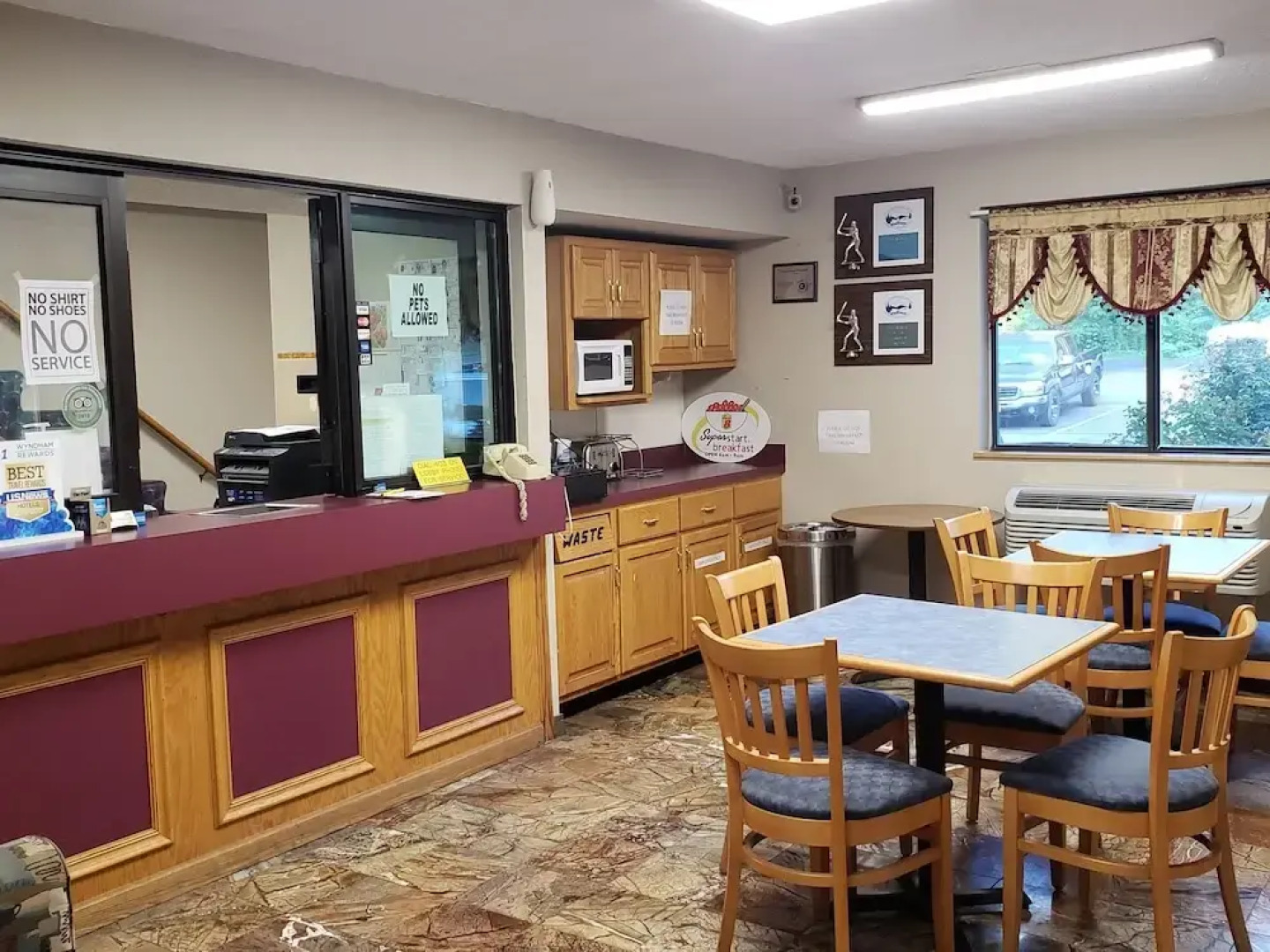 Super 8 Motel - Martinsville