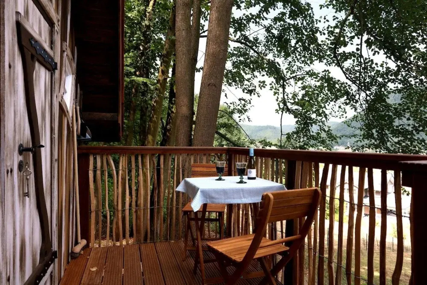 Hexenhauschen am Waldrand