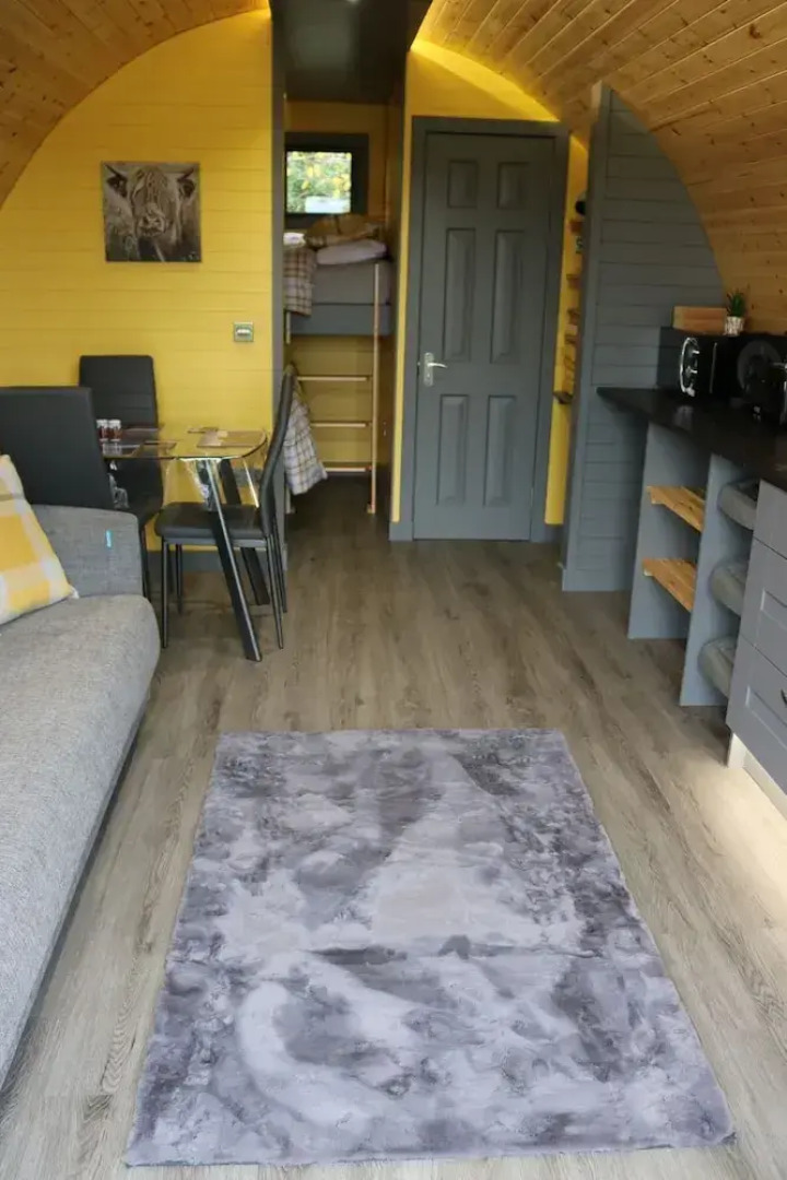 Glampods - 5 Berth Glamping Pod Elgin