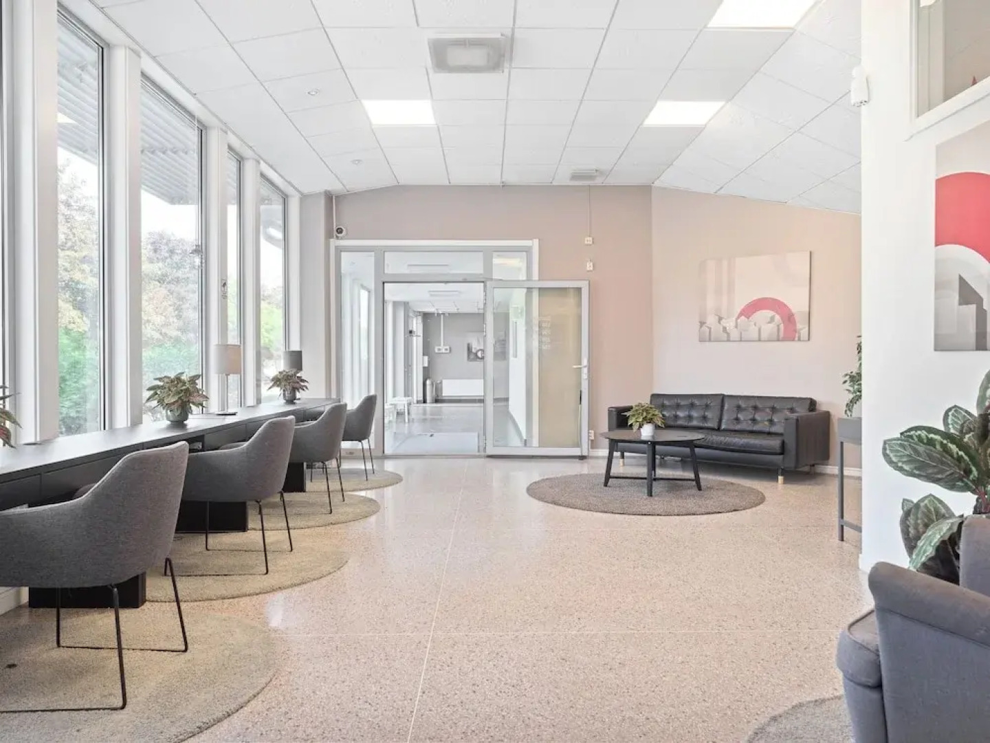 Part-Time Home Hotel Rotebro Station