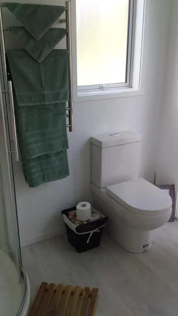 Four Huia (Adults Only)