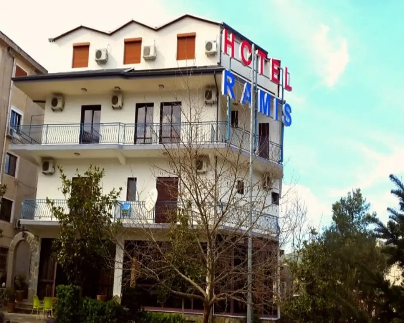 RAMIS Hotel & Outdoor Sports Center