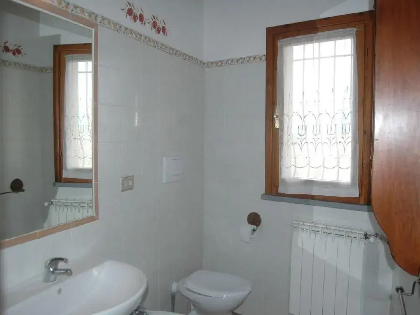 Cozy Apartment in Coiano - Castelfiorentino With Swimming Pool