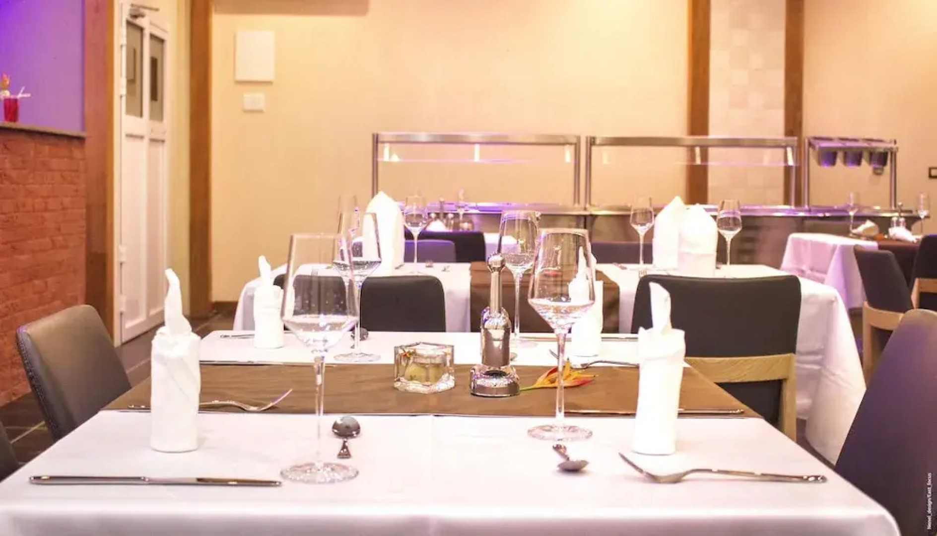 The Streamliner Hotel Apartment