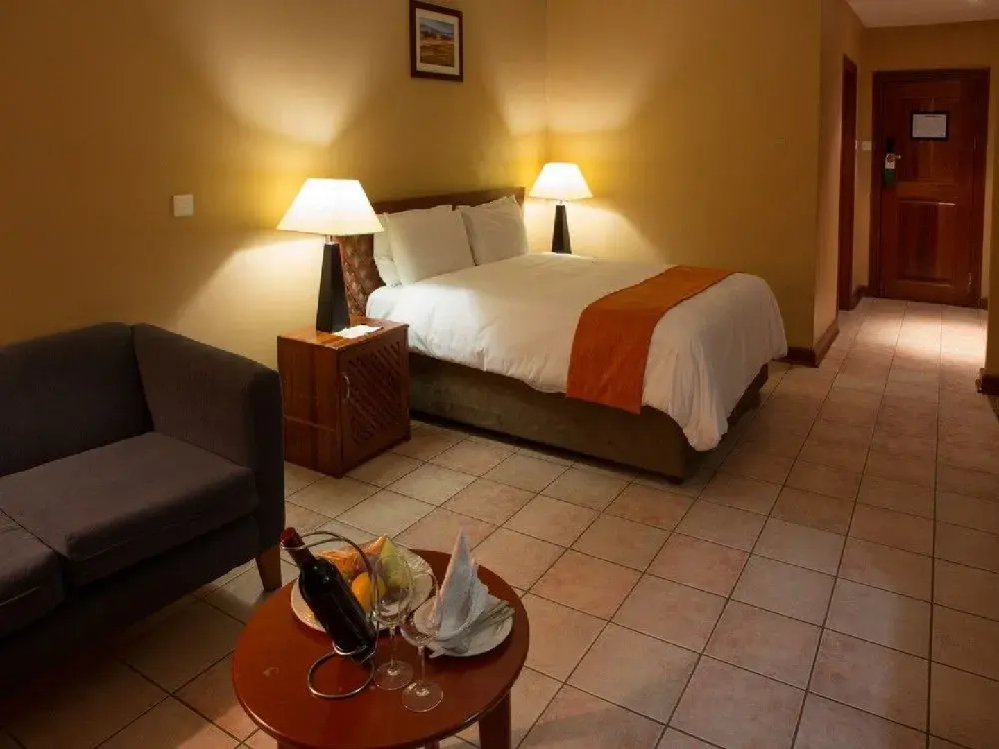 Cresta Golfview Hotel