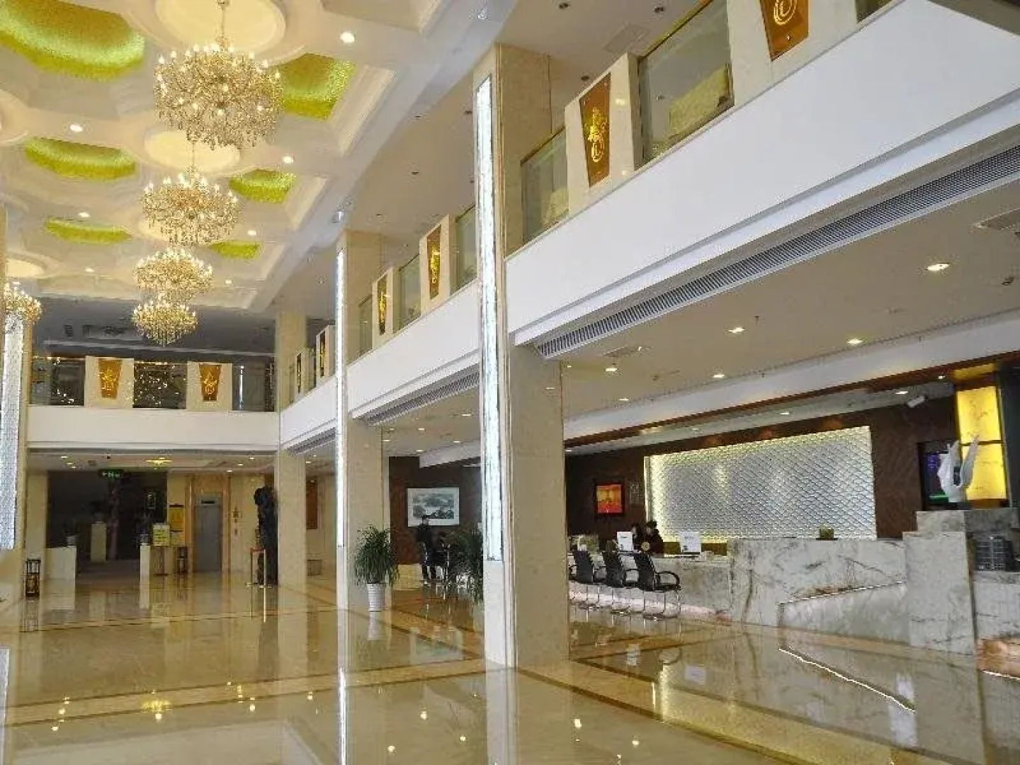 Emeishan Huasheng Hotel