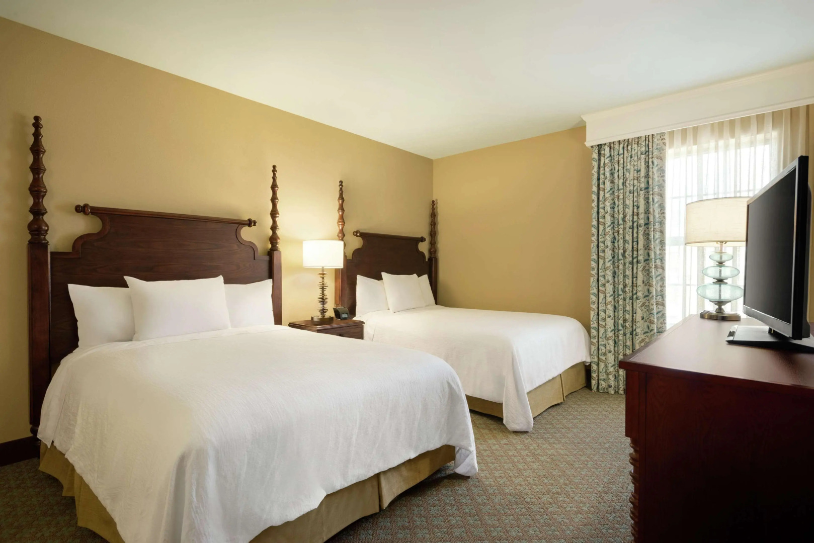 Embassy Suites by Hilton Savannah