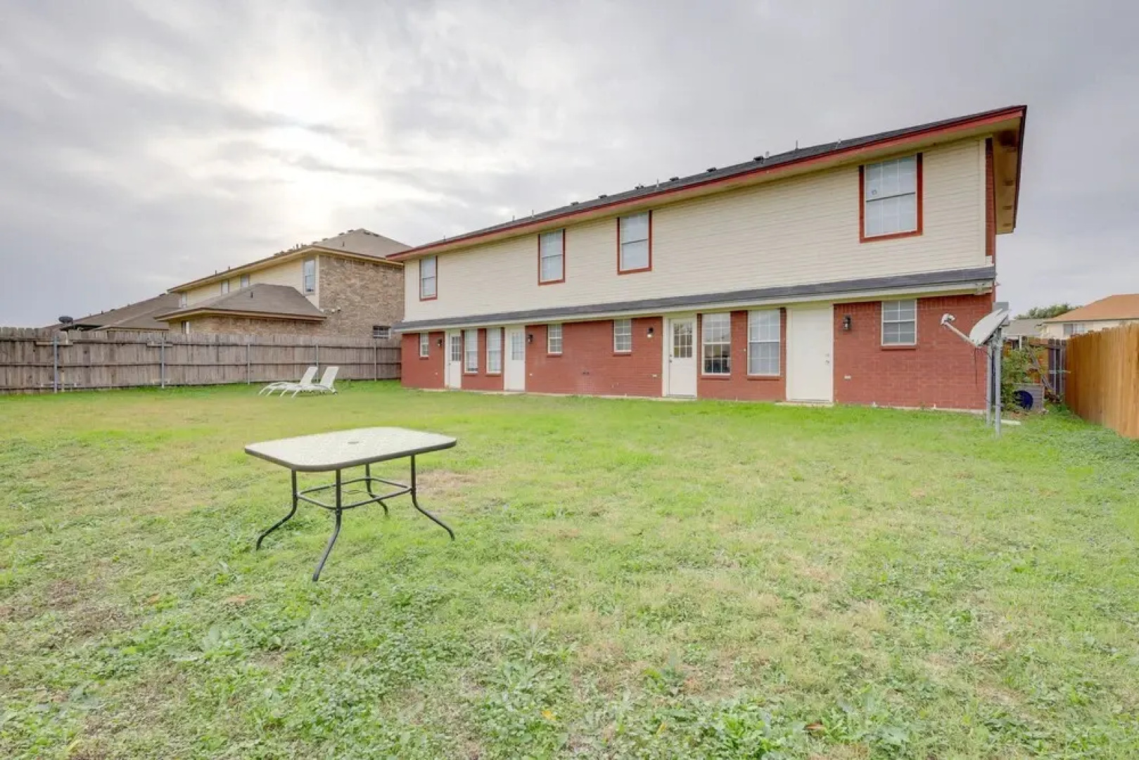 ~ 2 Blocks to Shops: Quaint Killeen Townhome!