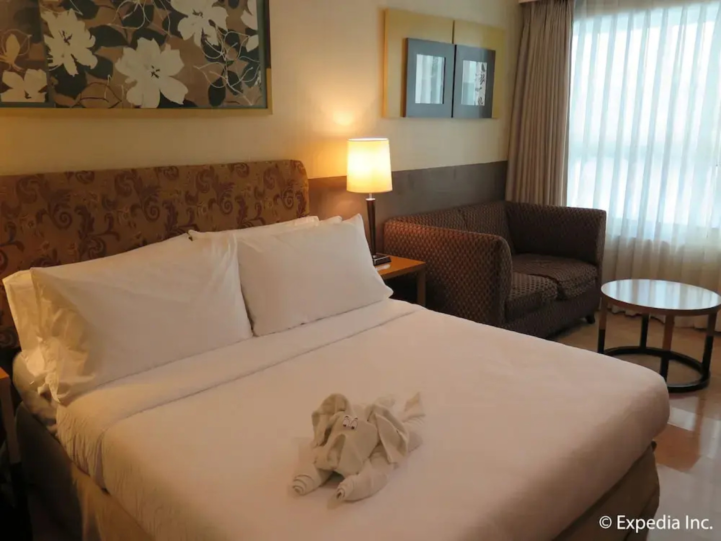 One Tagaytay Place Private Residences