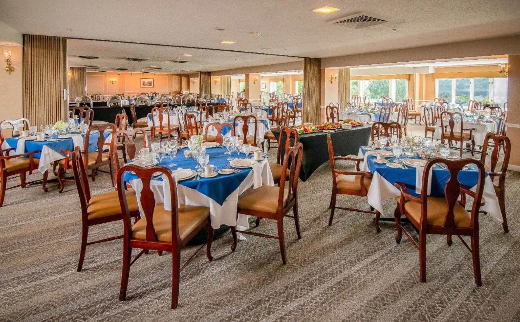 Red Jacket Mountain View Hotel