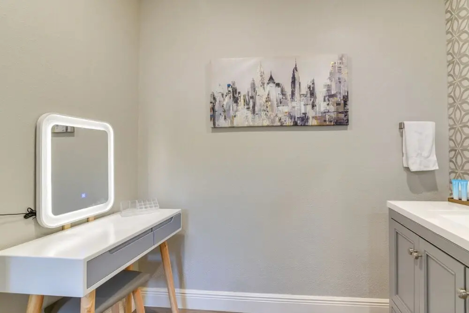 Seabrook Getaway: 5 Mi to Nasa Control Center!