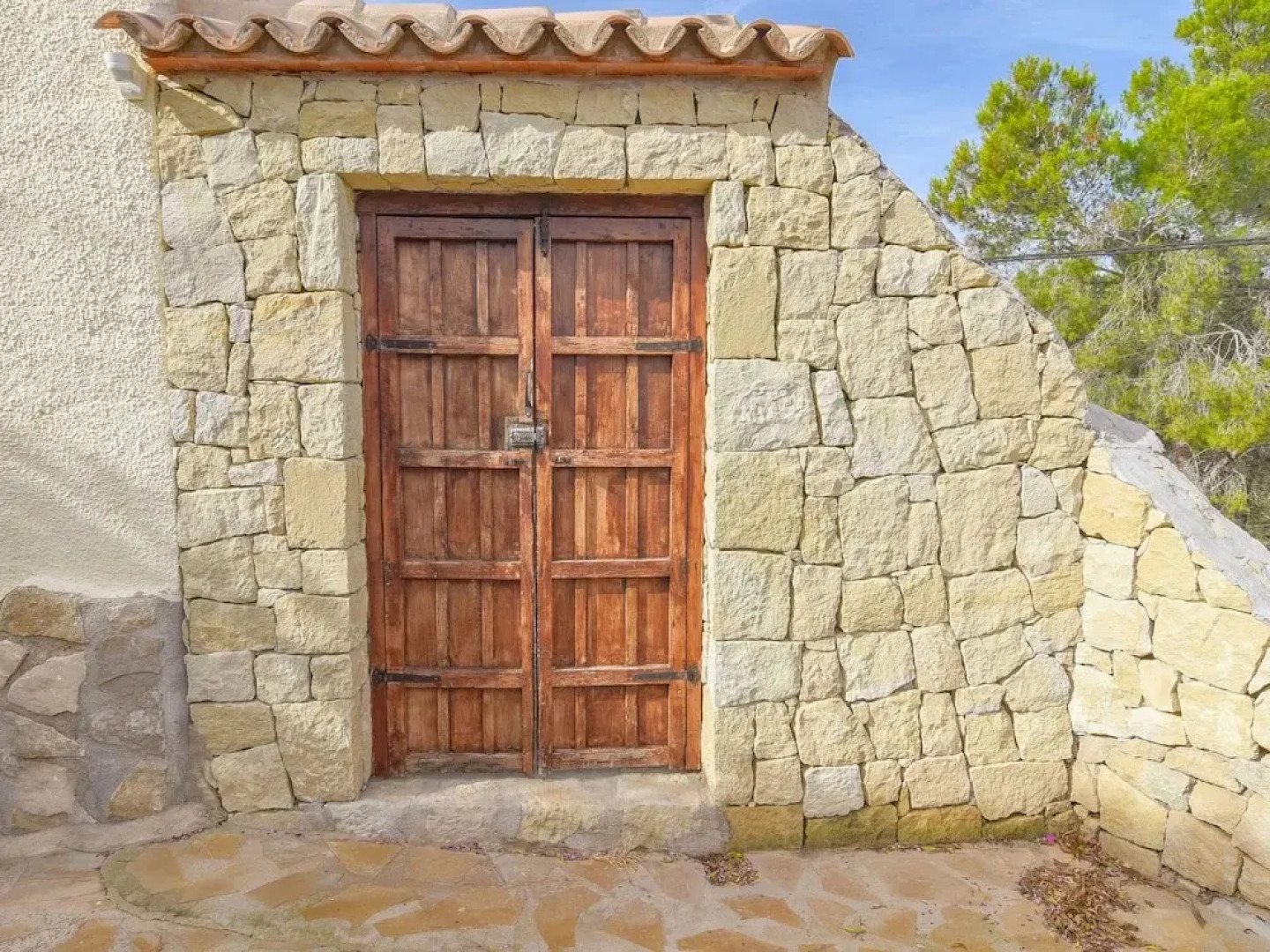 Beautiful 8-person Villa in Moraira, Near Centre, sea and Beach, Very Nicely Furnished