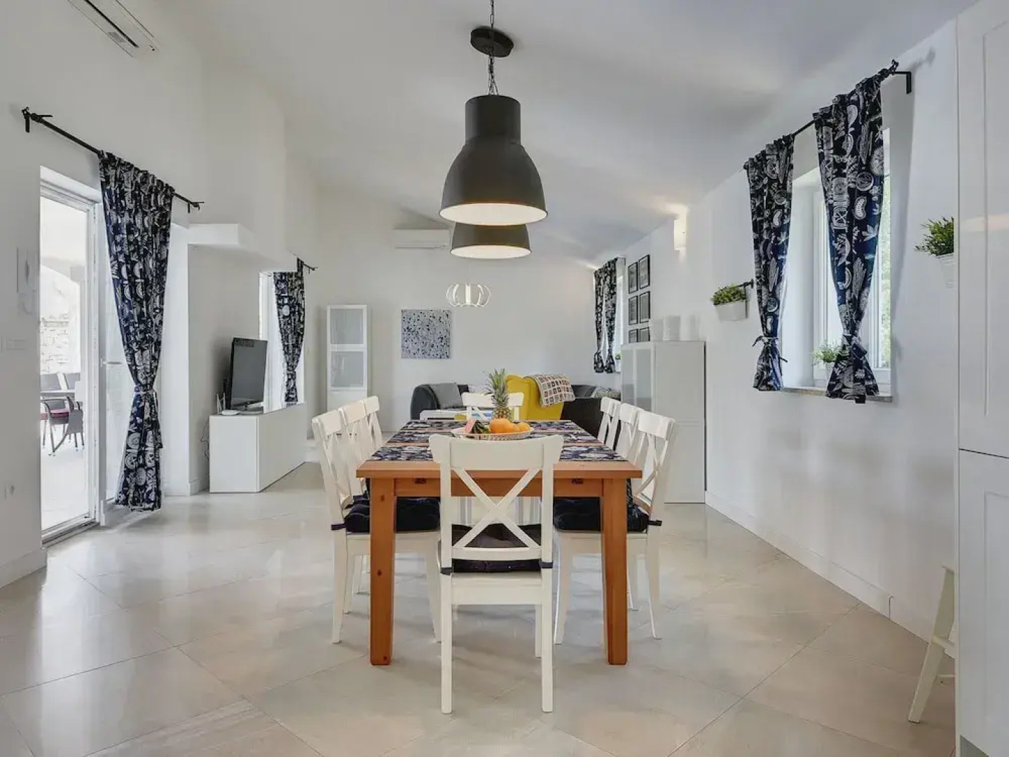 Comfortable Villa With Private Swimming Pool, Table Football, Near Labin