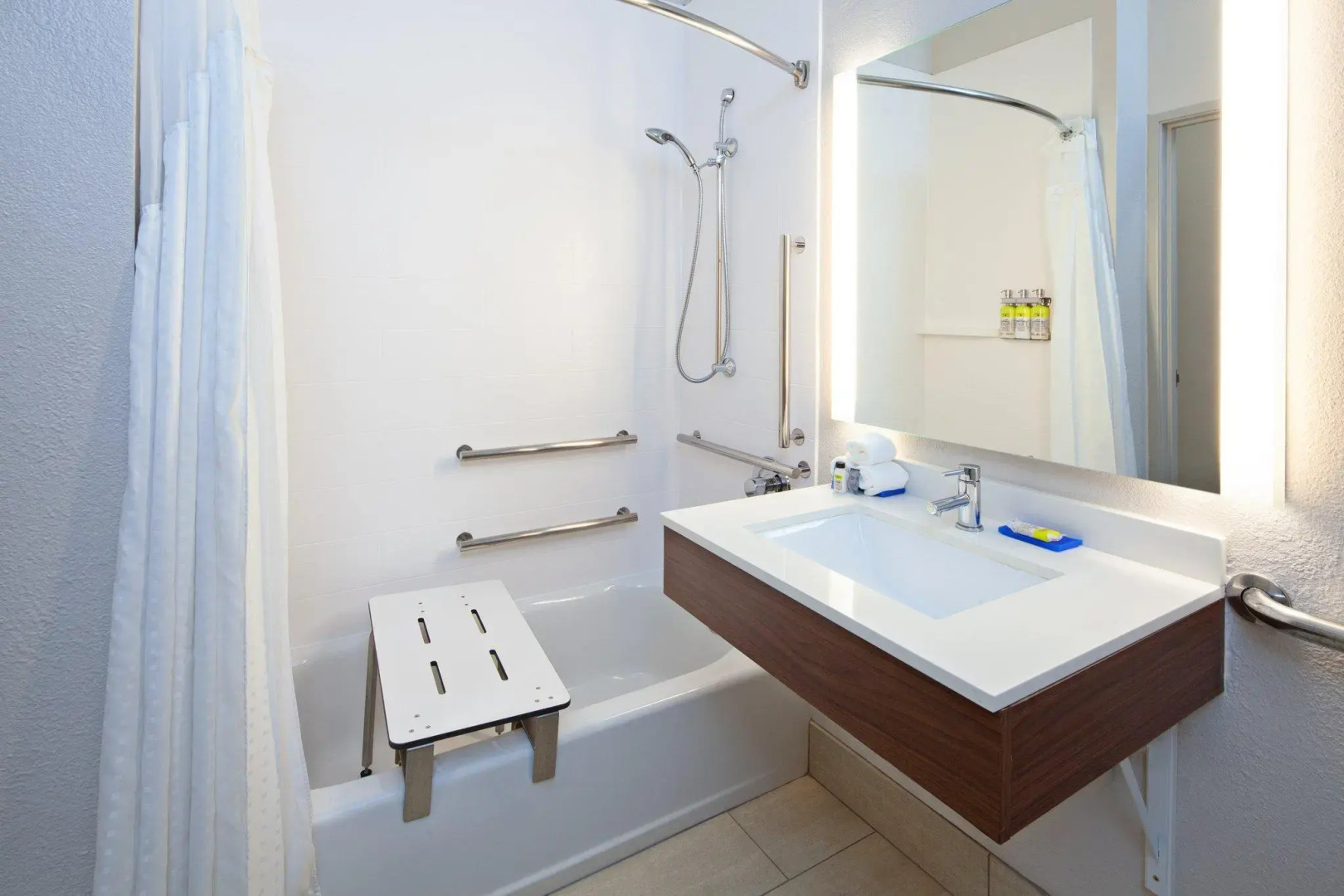 Holiday Inn Express & Suites Rancho Mirage - Palm Spgs Area by IHG