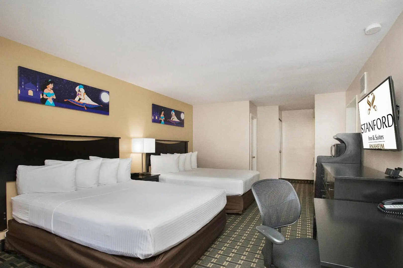 Stanford Inn & Suites Anaheim