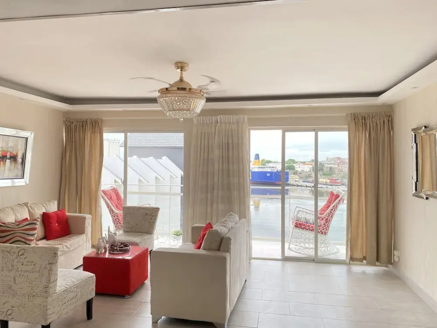 Amazing Waterfront View at Zona Colonial