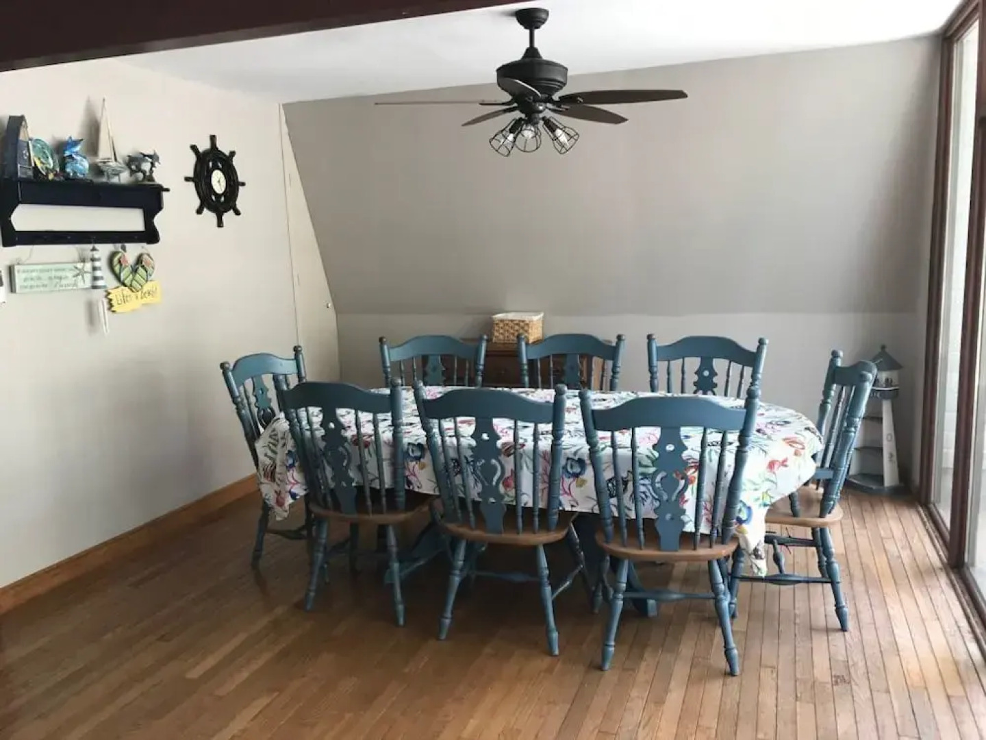 Niagara Beachfront Home