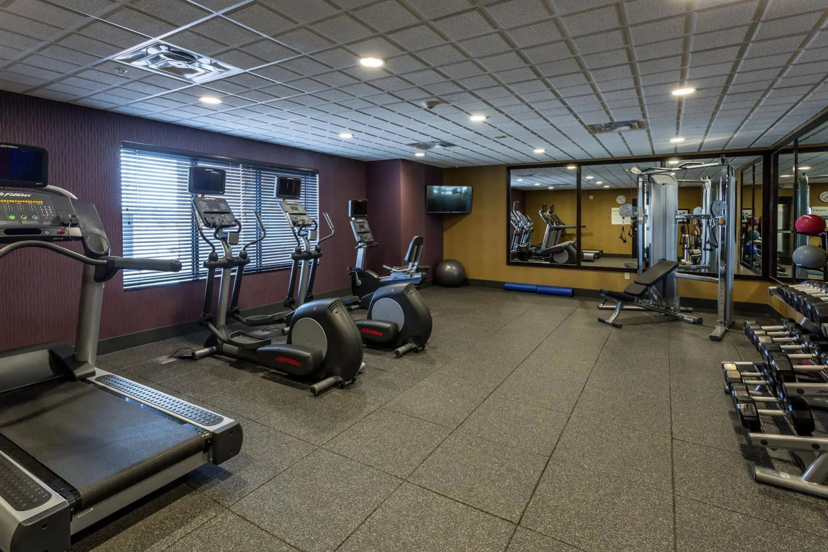 Holiday Inn Express & Suites Billings by IHG