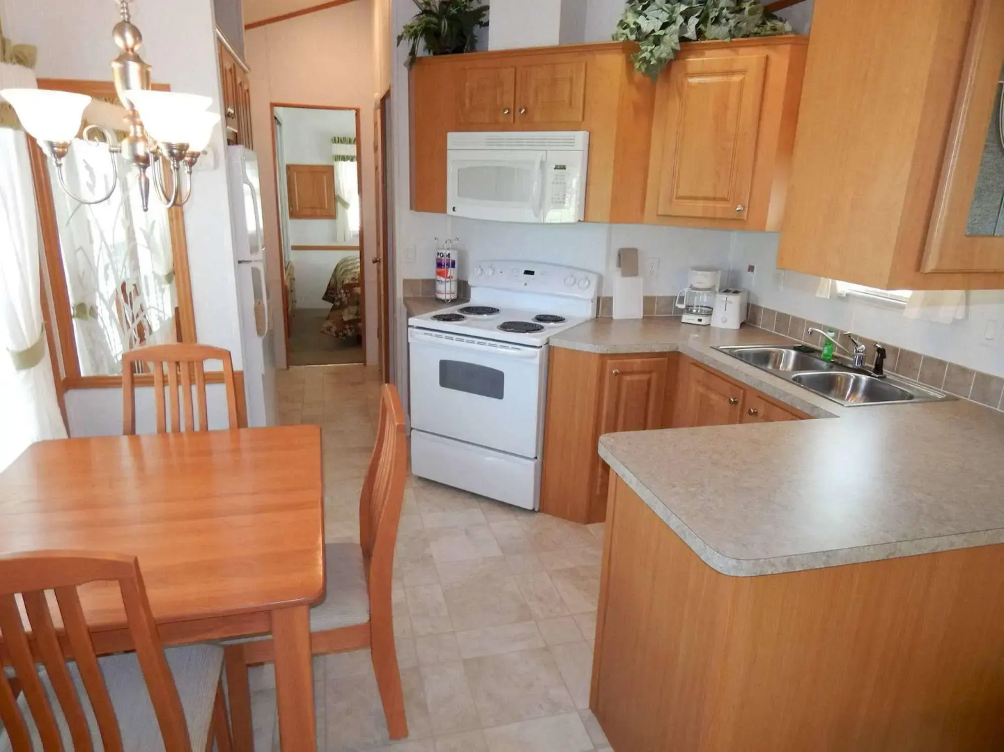 Road Runner Travel Resort - Caravan Park