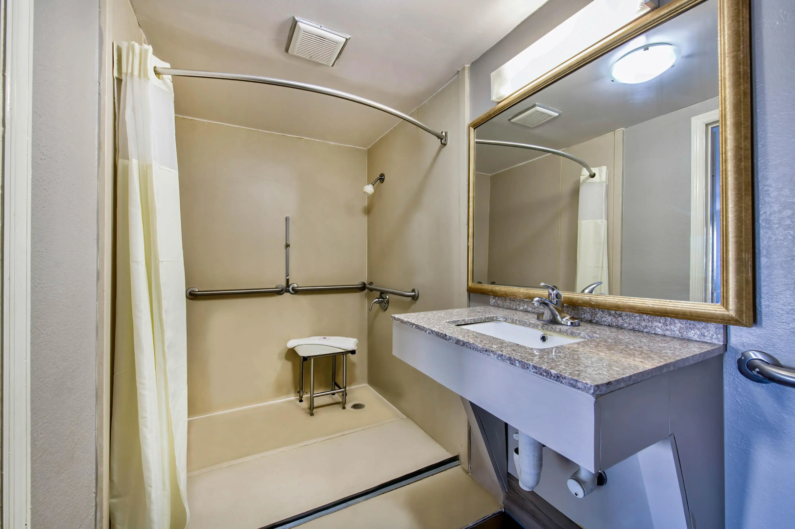 Motel 6 Birmingham, AL - Medical Center