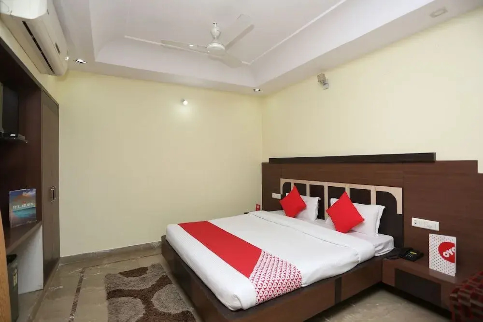 OYO 8625 Yogendra Residency