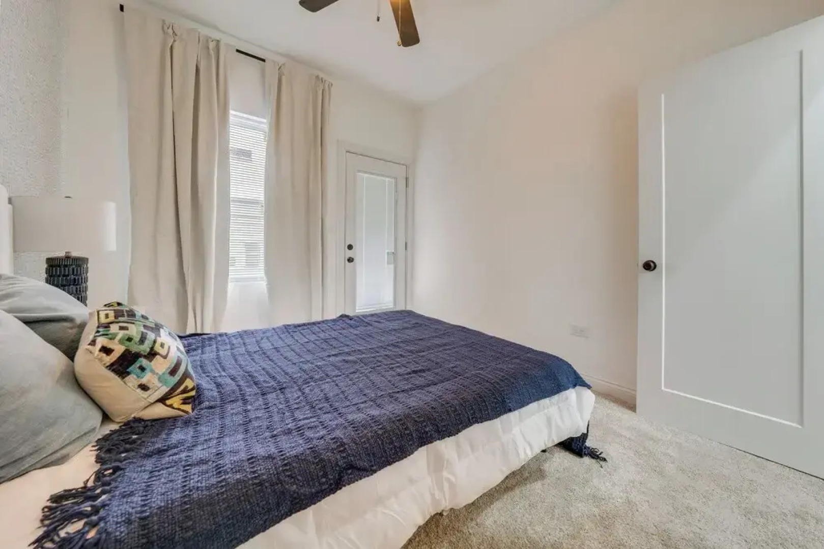 Townhome < 5 Mi to Naperville & Morton Arboretum