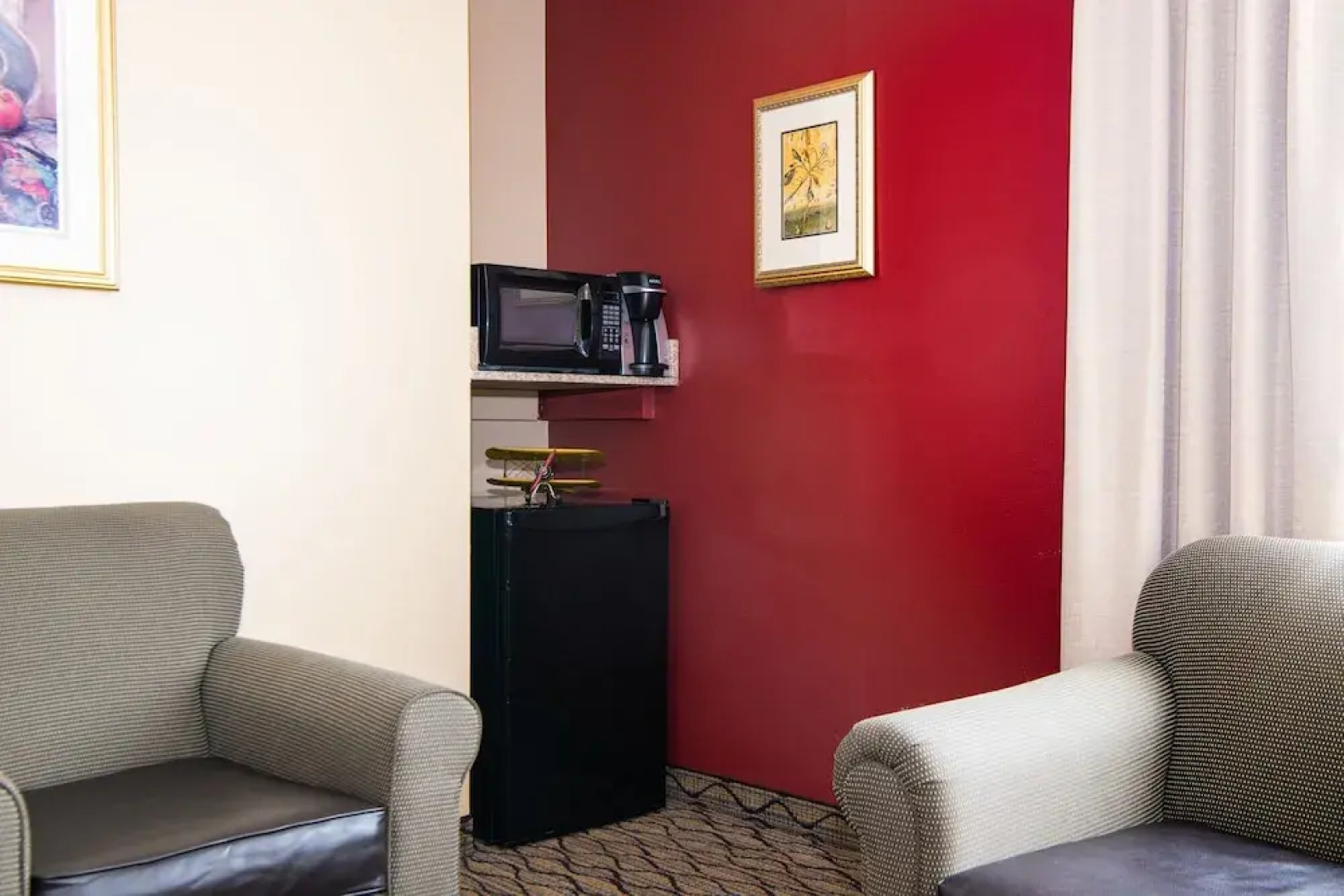 Aviator Hotel Suites, BW Signature Collection