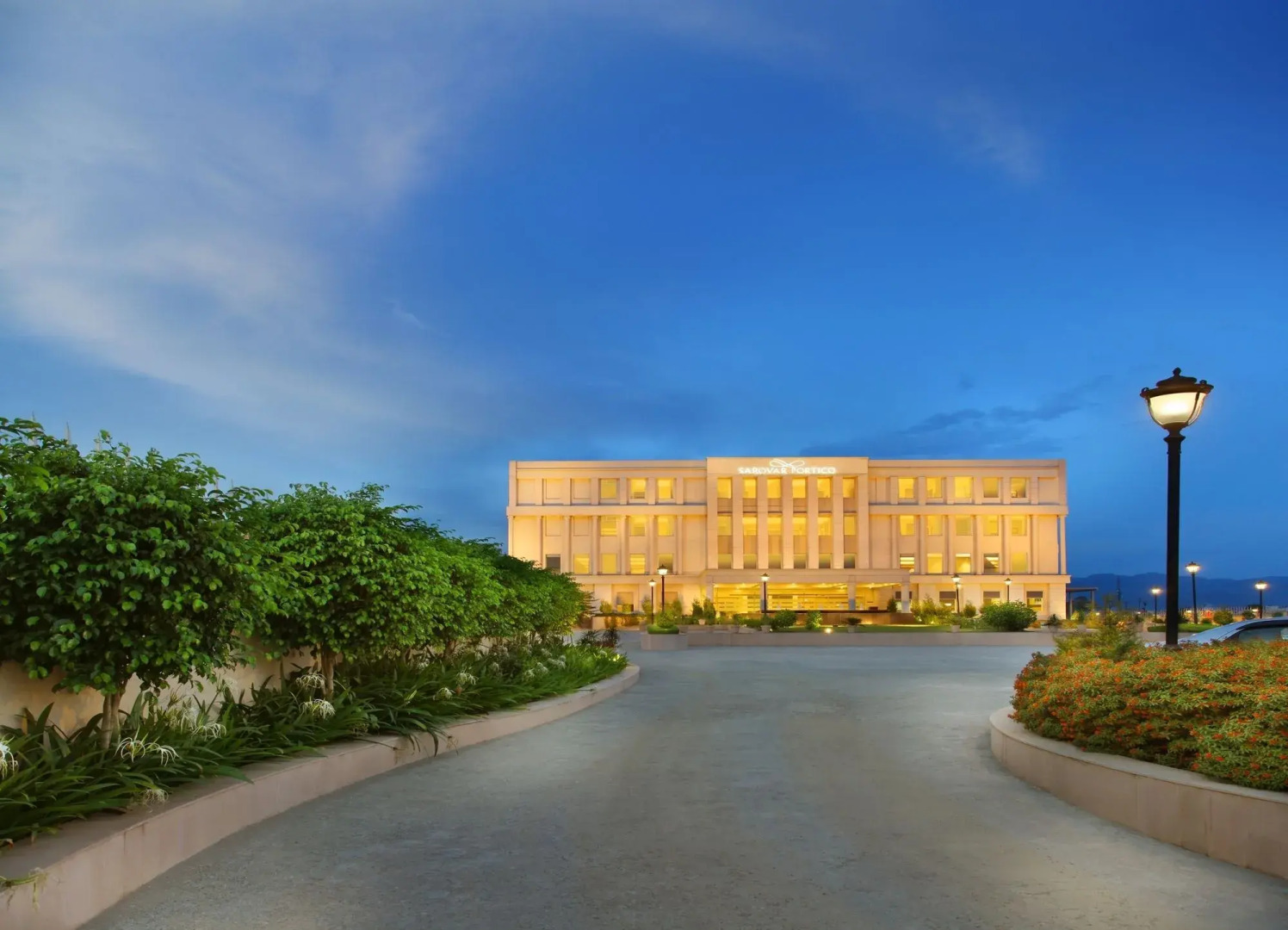 Seyfert Sarovar Premiere