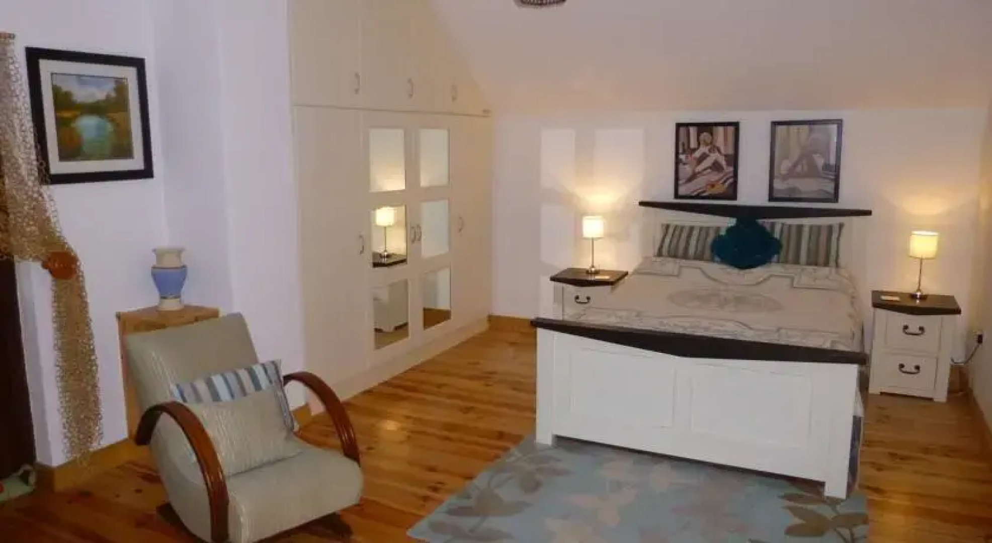 Belan Lodge - Courtyard Accommodation,"The Francis Richard"