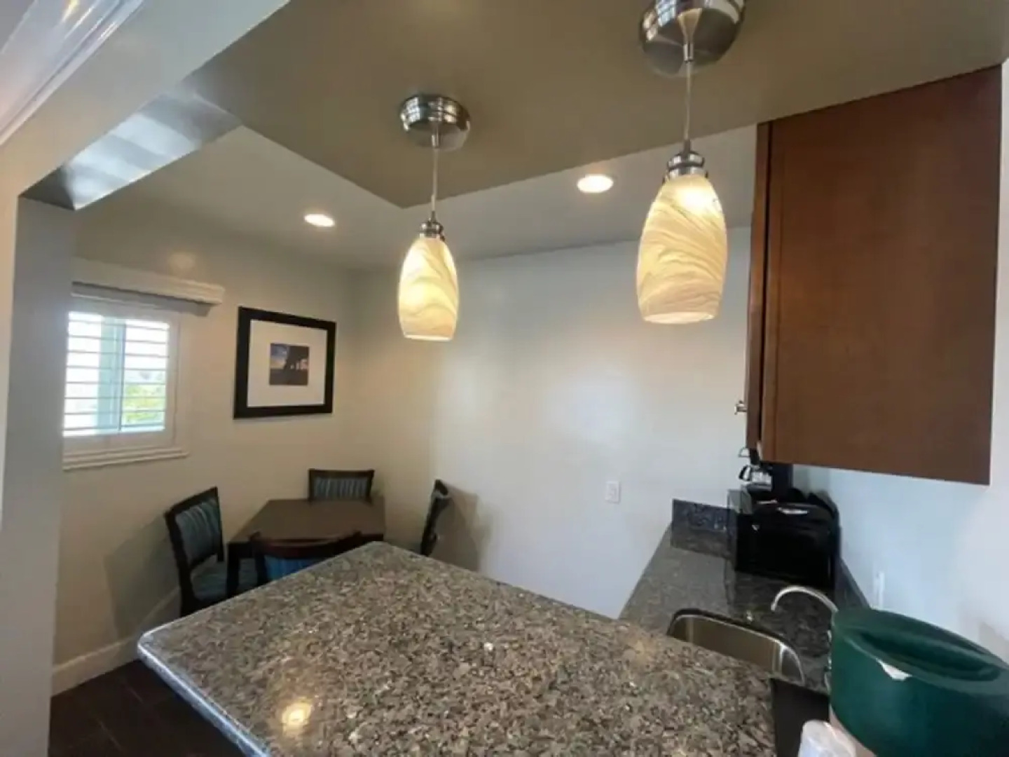 Hi View Inn & Suites