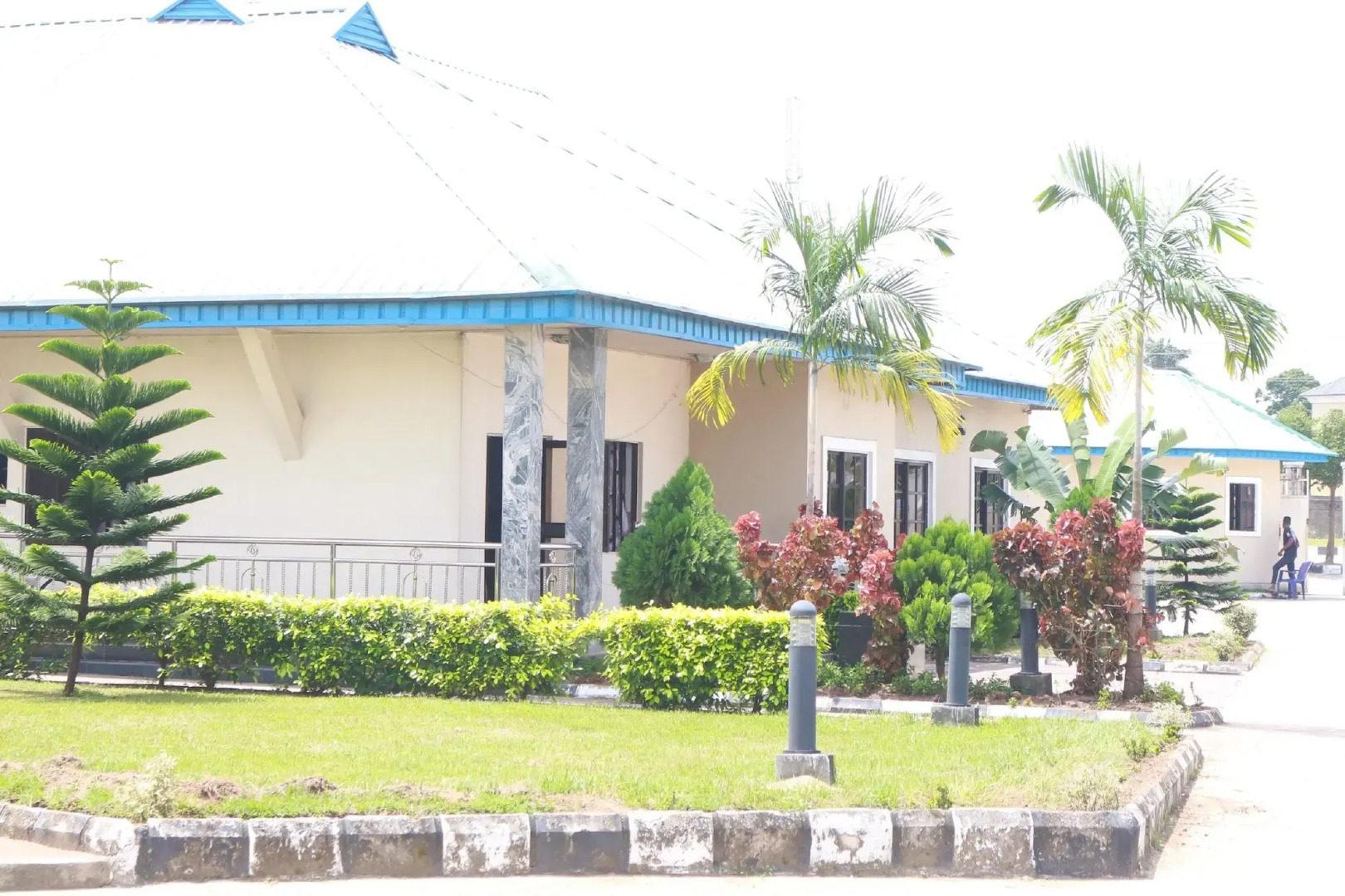 L & L Executive Hotels and Suites